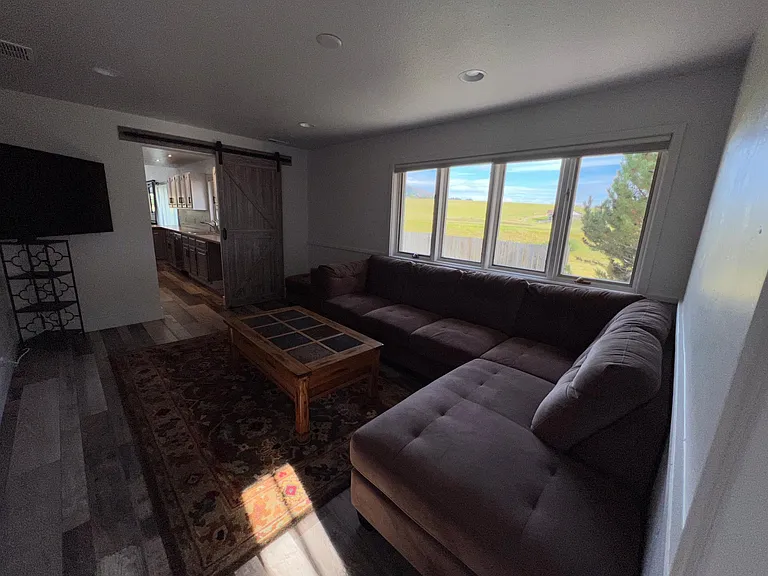 7155 Sypes Canyon Rd — Photo 14
