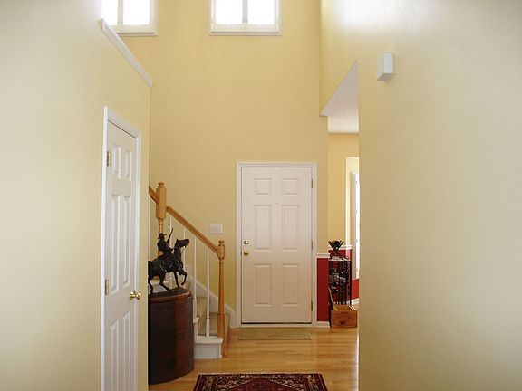 4th image of 2300 Woodbury Dr