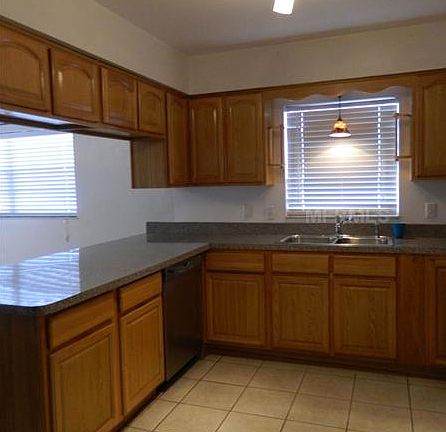 4th image of 10637 Eastview Dr