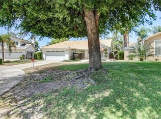 6904 Country Oaks Dr, Highland, CA 92346