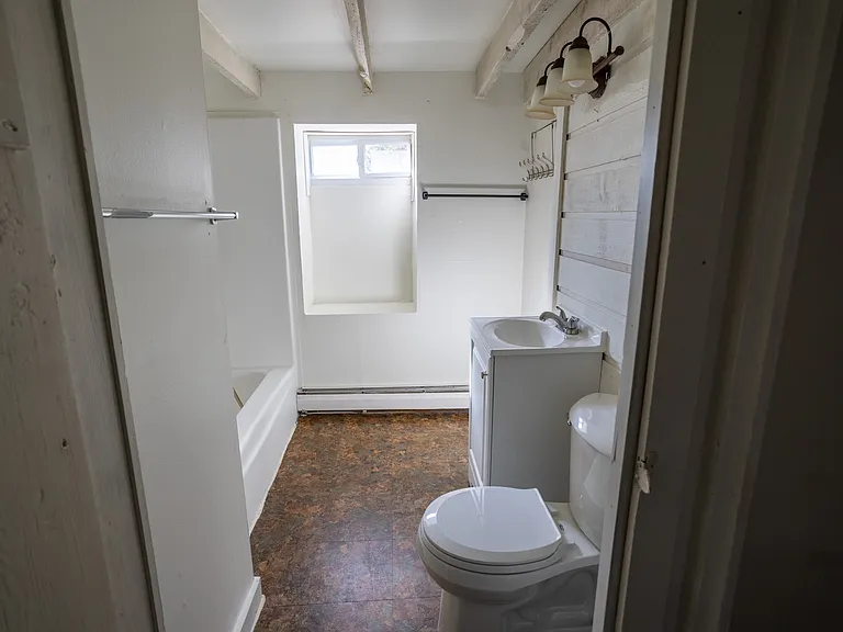 Upstairs bathroom