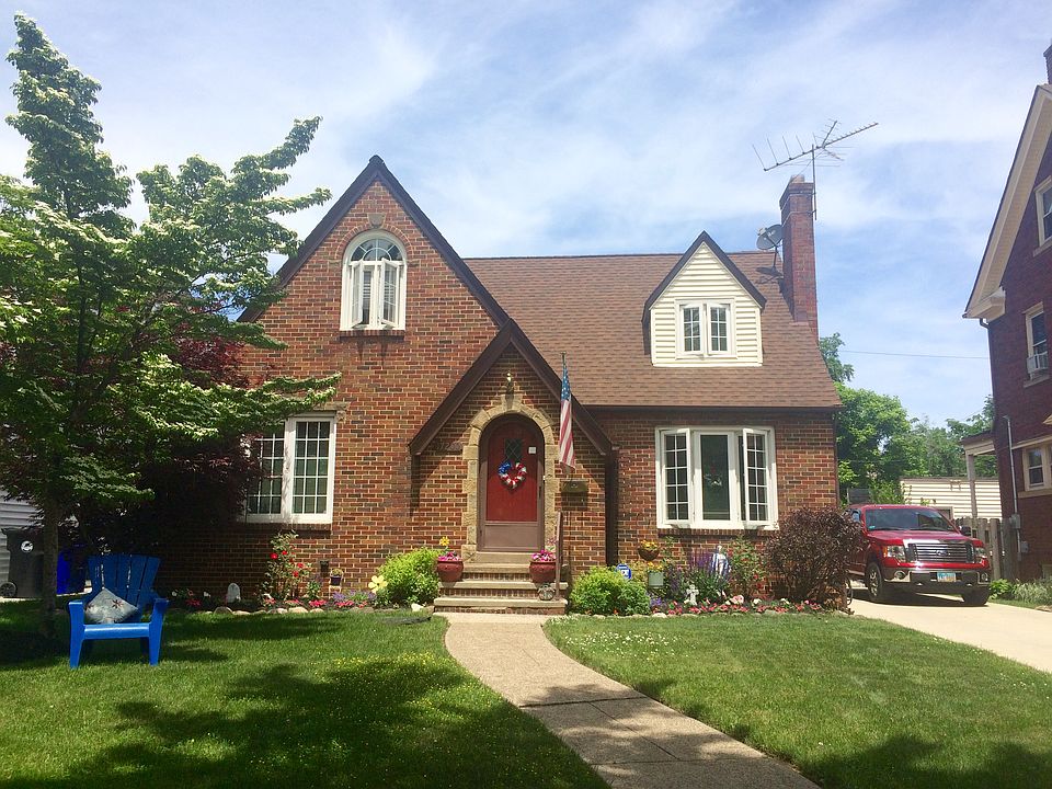 1st image of 17200 Ernadale Ave