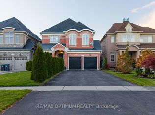 7 Legendary Cir, Brampton, ON L6Y 0R9