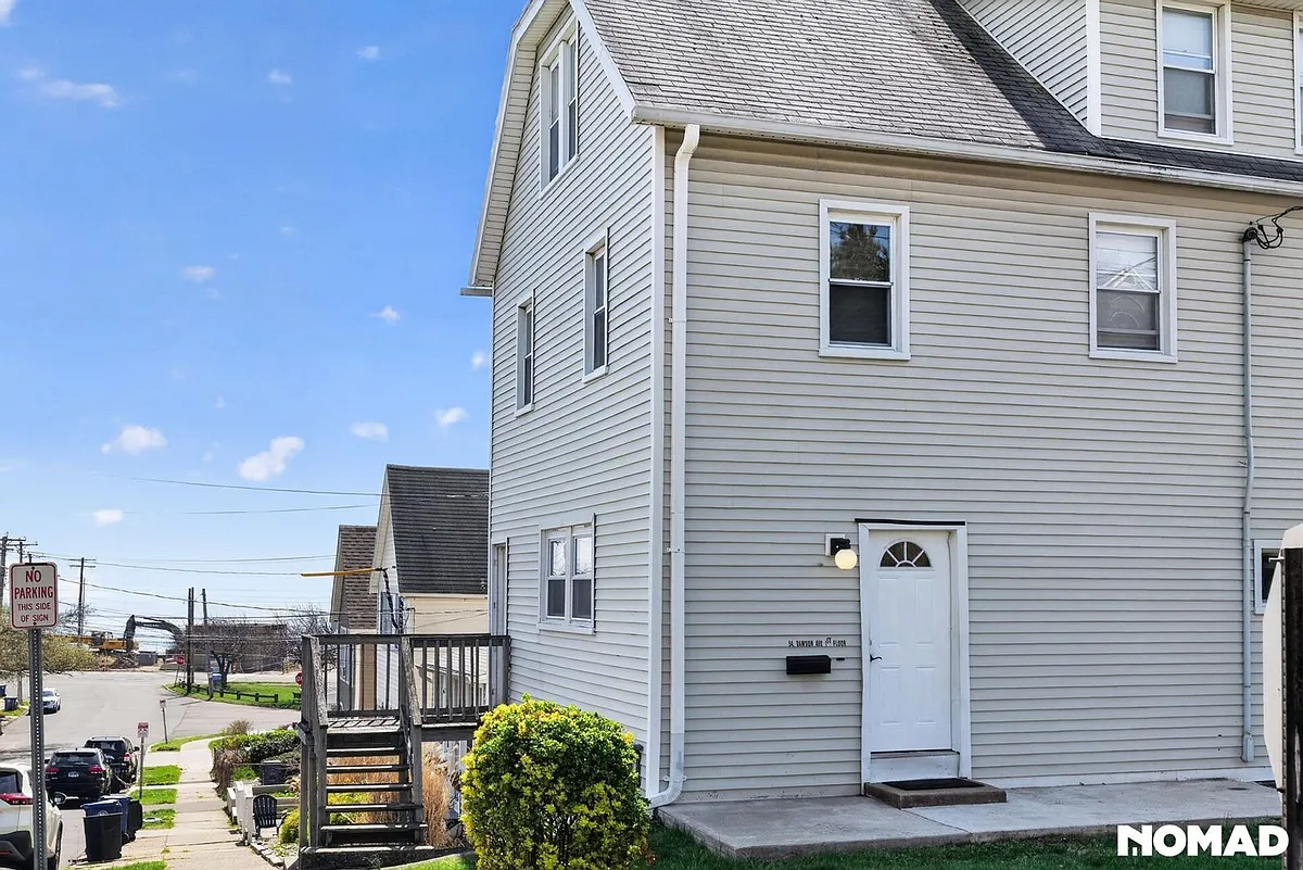 Building Photo - 54 Dawson Ave #1