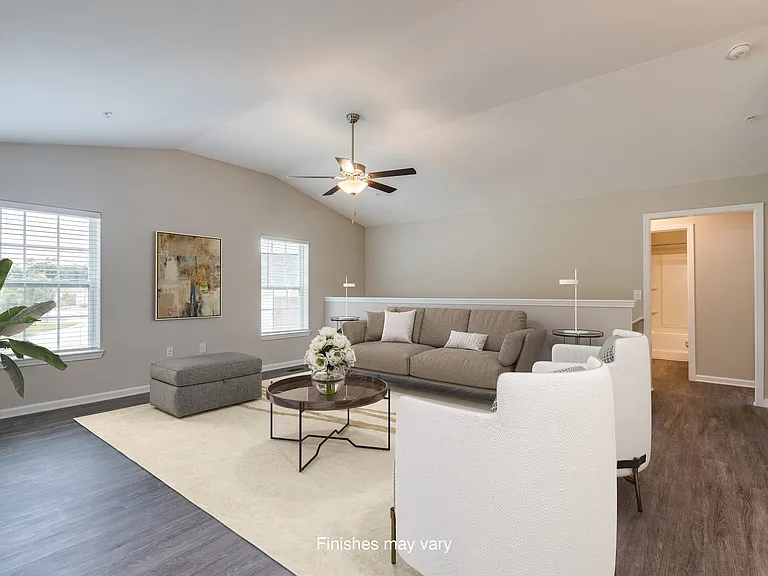 Killian Lakes Apartments and Townhomes — Photo 12