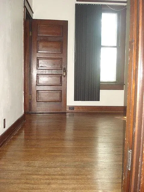 5 bed, 3500 sqft, $5,075 — Photo 3