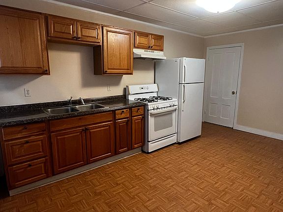 2nd image of 11 Grant Ave Floor 2
