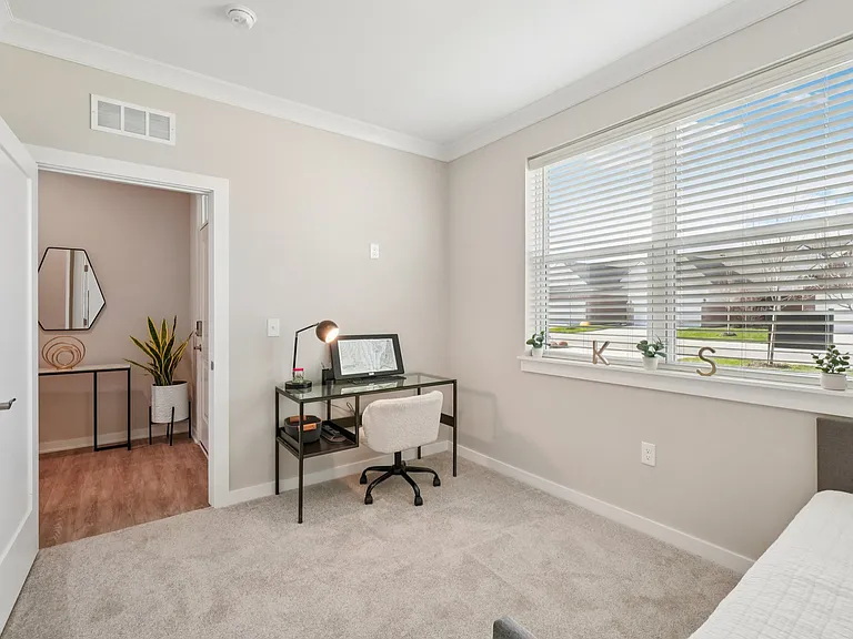 Filmore Place Apartments — Photo 52