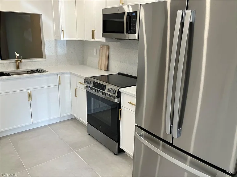 1826 Kings Lake Blvd #101 — Photo 6