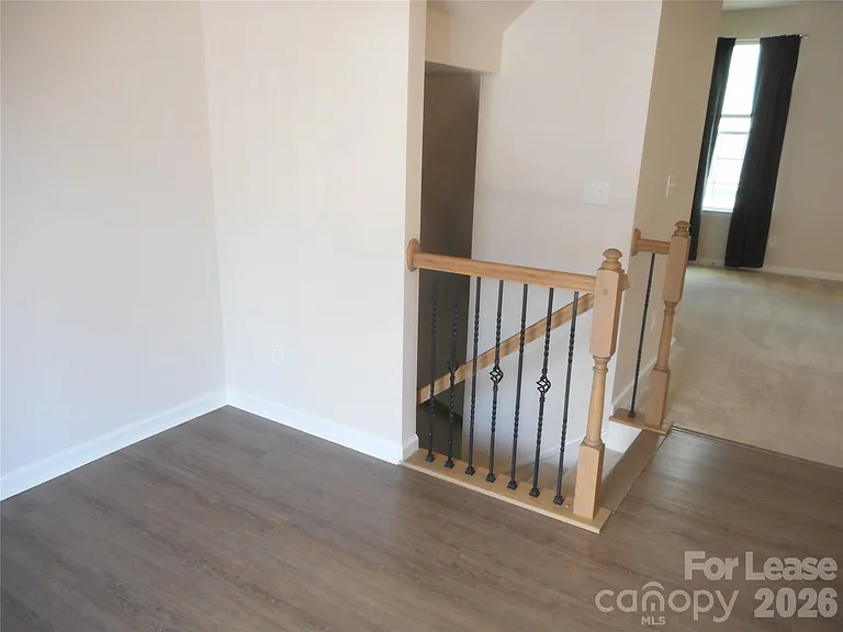 2105 Autumn Olive Ln — Photo 7