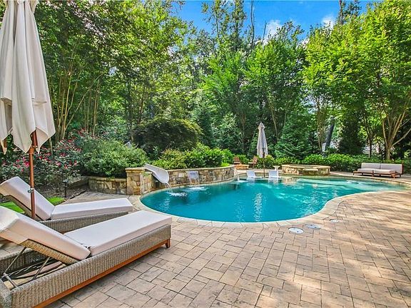 4th image of 5265 Peachtree Dunwoody Rd