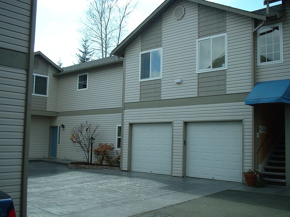 2nd image of 9935 NE 134th Ct