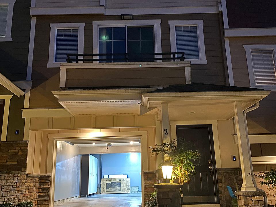 1st image of 107 118th Ave SE APT 3