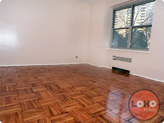 Rented by LoHo Realty | media 2