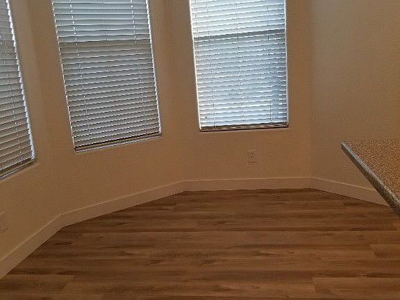 4th image of 10234 Garden State Dr