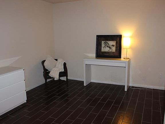 2nd image of 621 Delaney Ave APT 4