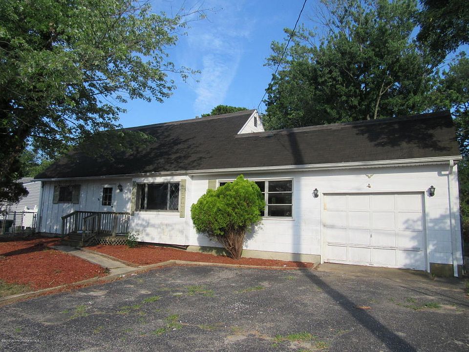 1st image of 957 Mercer Dr