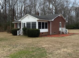 233 Burnt Mill Rd, Edenton, NC 27932