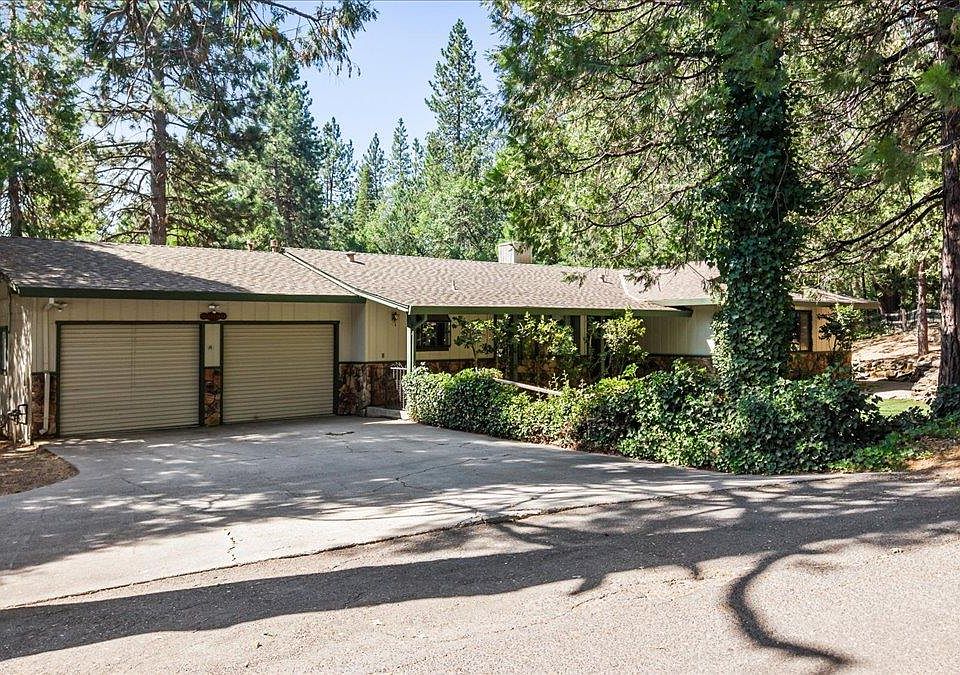 1st image of 22698 Robin Hood Dr