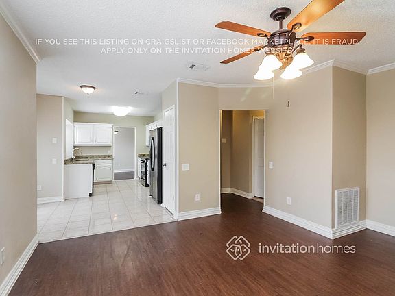 4th image of 411 Merritt St