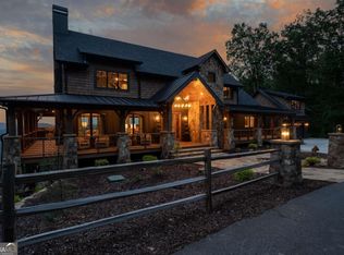 684 Overlook Dr, Blue Ridge, GA 30513