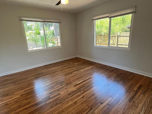 4th image of 815 NE 4th Ave #1