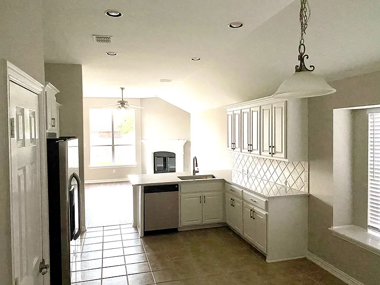 2692 Lake Ridge Dr — Photo 15
