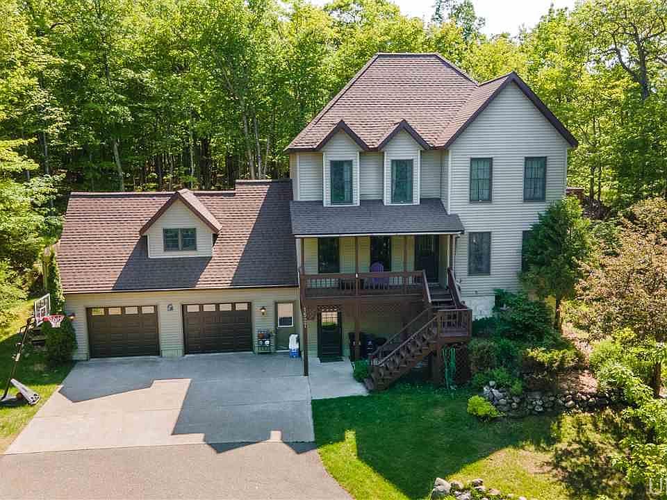 1st image of 1527 Brookside Dr #A