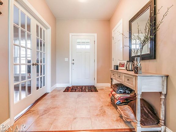 4th image of 14674 Knob Hill Dr