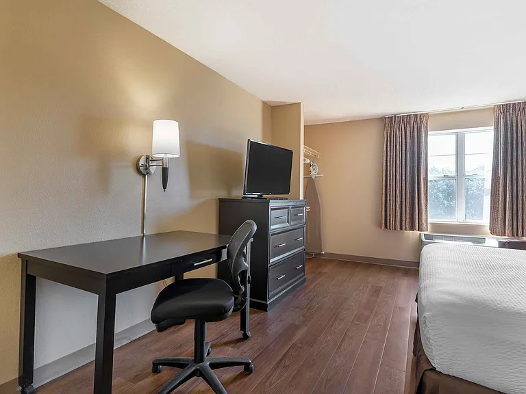 Studio Suite - 1 King Bed