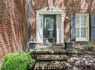 5217 Glenridge Dr, Sandy Springs, GA 30342