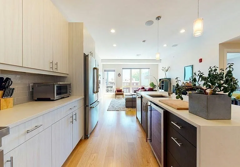 488 Dorchester Ave #4H — Photo 8