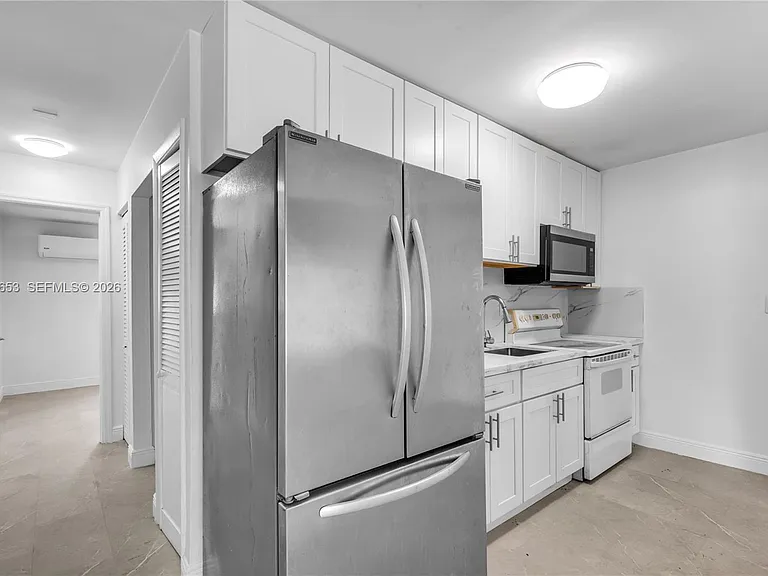 645 NW 15th Ave #1 — Photo 13