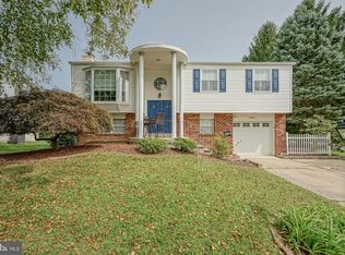 8601 Steeple Dr, Philadelphia, PA 19128
