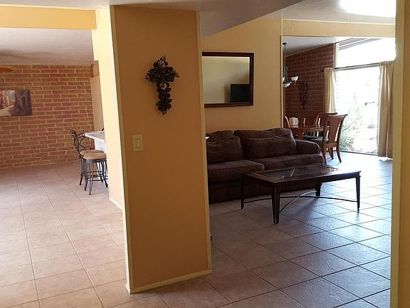 4th image of 8821 E Calle Playa