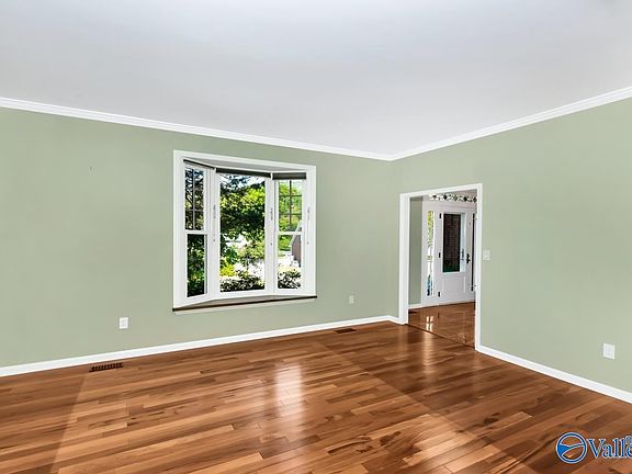 5th image of 9425 Ojay Dr SE