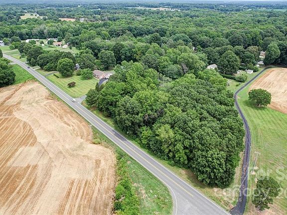 2nd image of LOT 1 Surry Ln