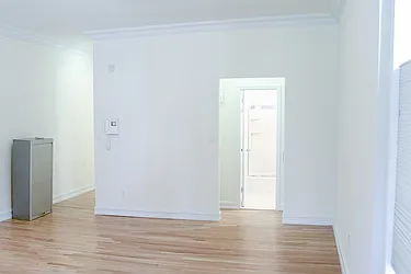 Rented by Urban Real Estate Inc