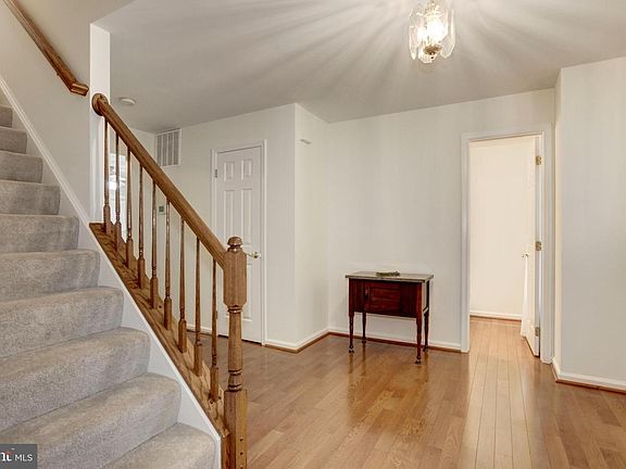 4th image of 5306 Jessup Ln