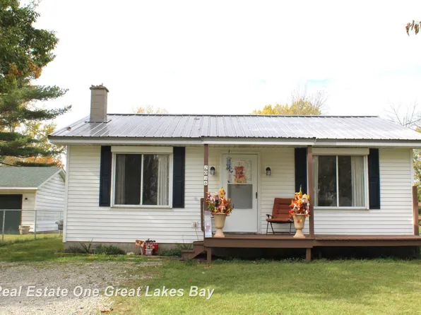 2036 S Green Dr, Au Gres, MI 48703