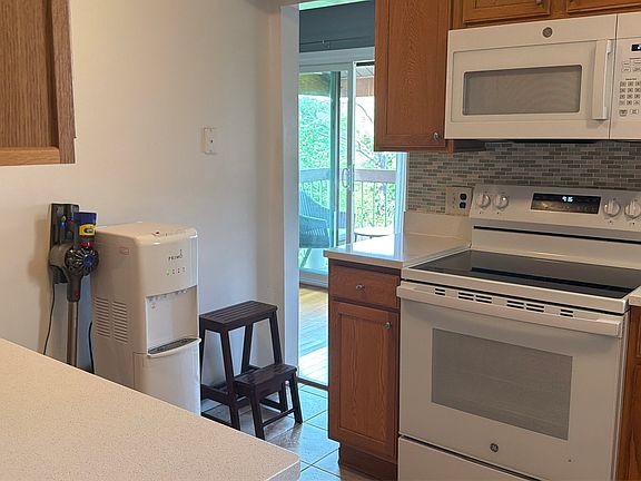 2nd image of 3031 Revere Ct