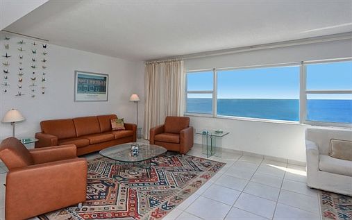2nd image of 1700 Benjamin Franklin Dr APT 9D