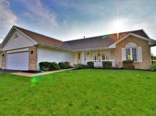 4206 Westlake Village Dr, Winnebago, IL 61088