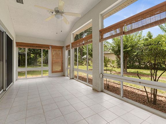 3rd image of 22 Ibis Ct N