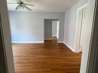 2129 Ridge Ave #2129-33-2B, Evanston, IL 60201