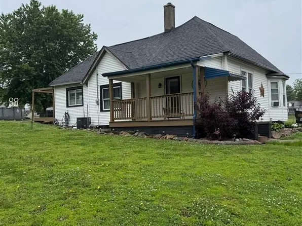109 E Hackett St, Carlisle, IN 47838