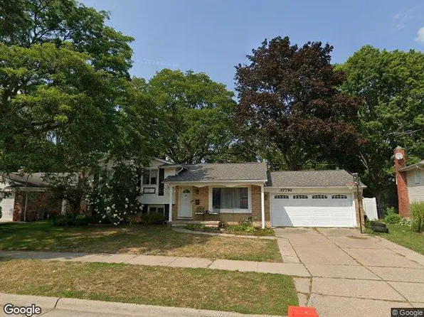 37716 Lancaster St, Livonia, MI 48154