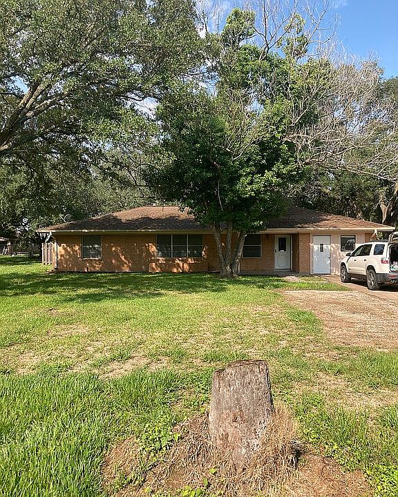 1st image of 4200 Mockingbird Ln