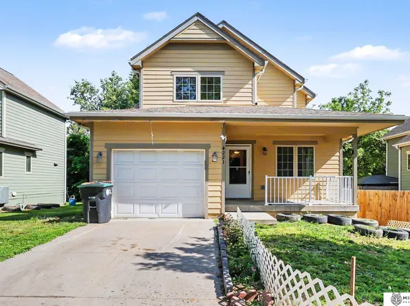4221 Lake St, Omaha, NE 68111