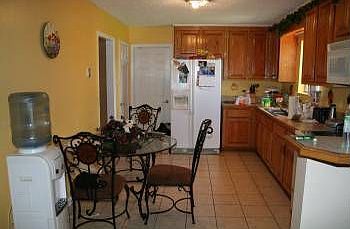 4th image of 2036 Titan St